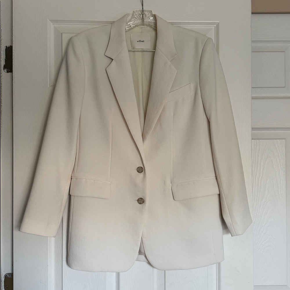 Aritzia Cream Tailored Blazer